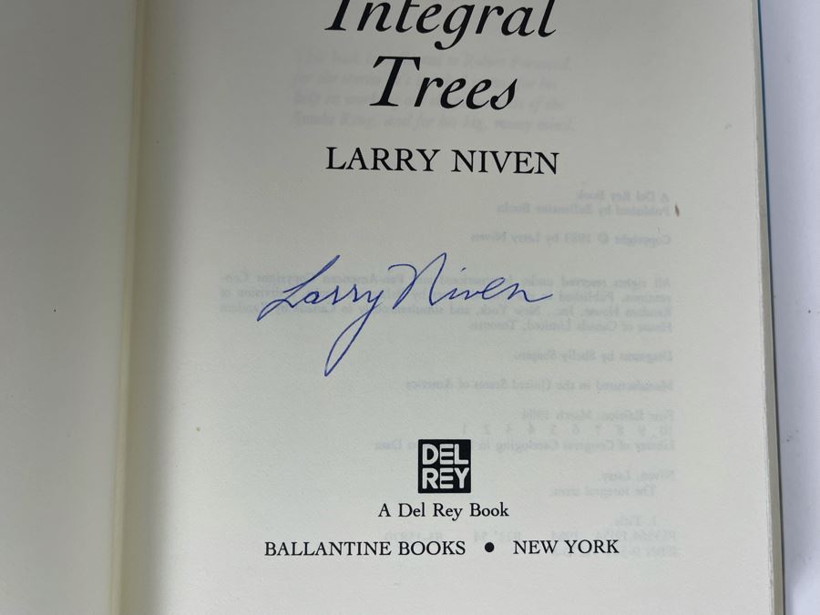 Signed First Edition Hardcover Book The Integral Trees By Larry Niven [Photo 6]