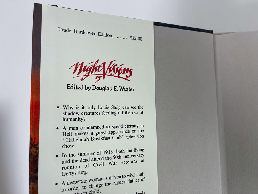 Signed Limited / First Edition Hardcover Book With Slipcover Night Visions 5 Signed By Stephen King, Dan Simmons, George R. R. Martin, Douglas E. Winter, Ron And Val Lakey Lindahn [Photo 3]