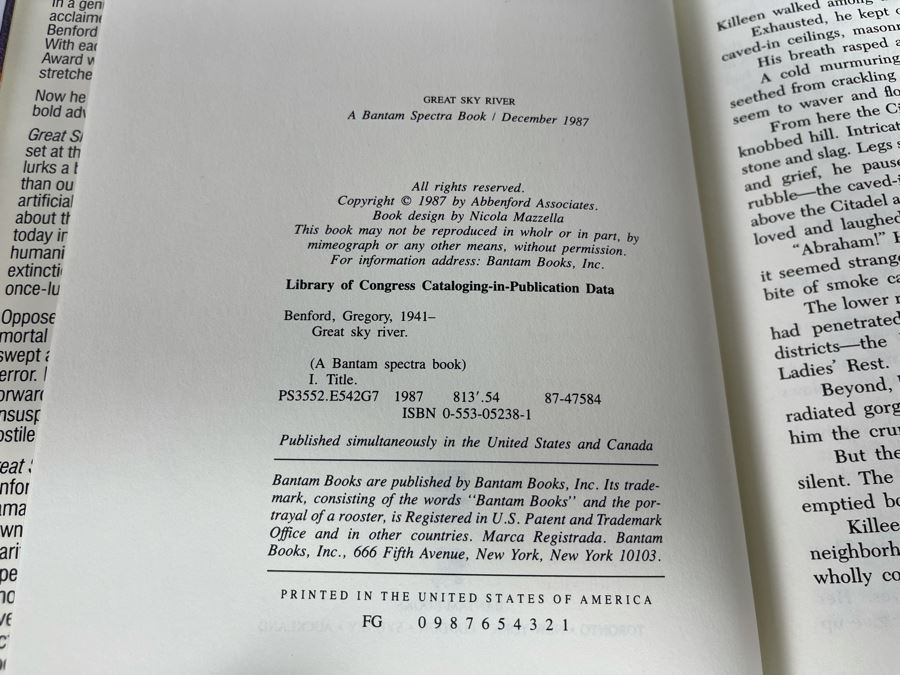 Eight First Edition Hardcover Science Fiction Fantasy Books [Photo 11]