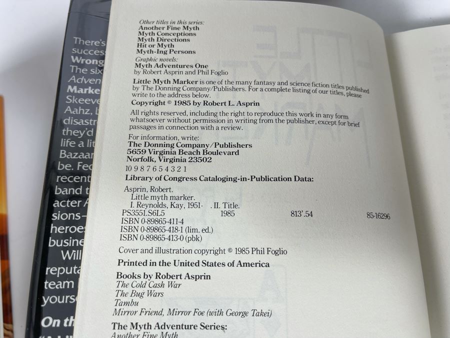 Eight First Edition Hardcover Science Fiction Fantasy Books [Photo 9]