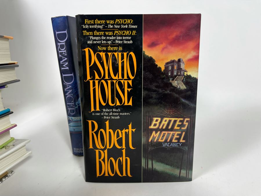 Ten First Edition Hardcover Science Fiction Fantasy Books [Photo 18]