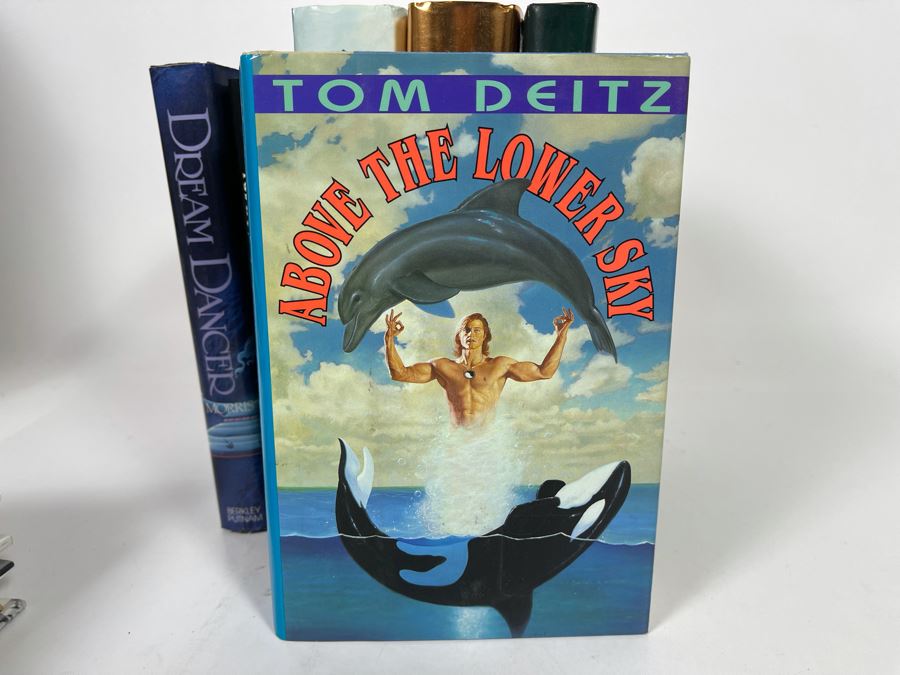 Ten First Edition Hardcover Science Fiction Fantasy Books [Photo 10]