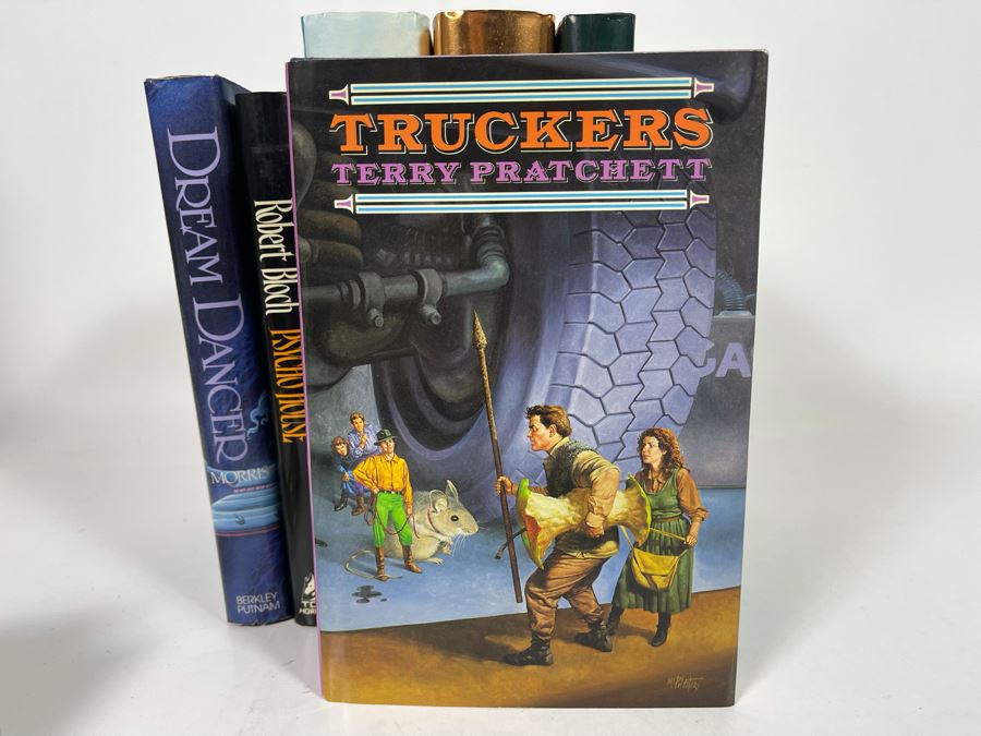 Ten First Edition Hardcover Science Fiction Fantasy Books [Photo 8]