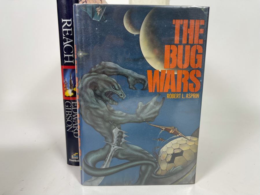 Nine First Edition Hardcover Science Fiction Fantasy Books [Photo 10]