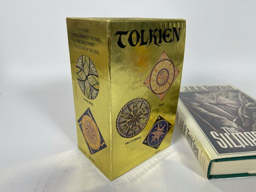 First American Edition Hardcover Book The Silmarillion By J. R. R. Tolkien And Paperback Tolkien Box Set: The Hobbit, The Fellowship Of The Ring, The Two Towers, The Return Of The King [Photo 7]