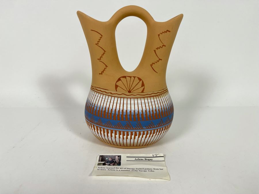 JUST ADDED - Signed Navajo Etched Pottery By Arlene Begay 5.5W X 8.5H [Photo 2]
