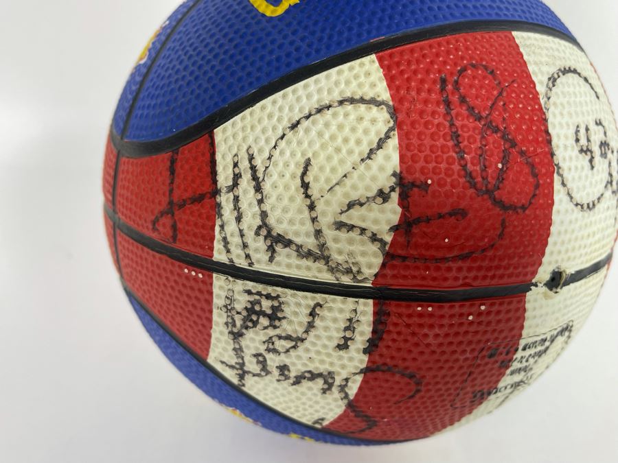 Signed Harlem Globetrotters Mini Basketball - See Photos [Photo 4]
