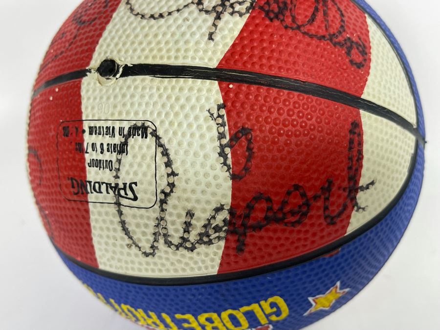 Signed Harlem Globetrotters Mini Basketball - See Photos [Photo 6]