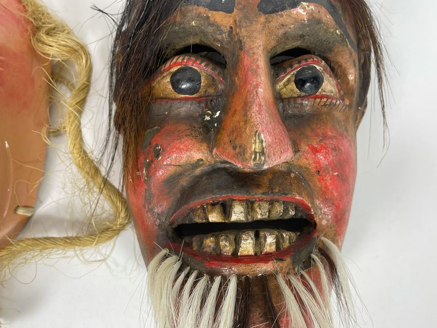 Pair Of Handmade Wooden Ethnic Masks [Photo 5]