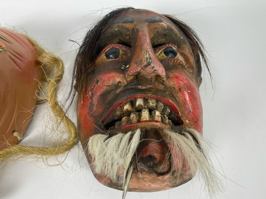 Pair Of Handmade Wooden Ethnic Masks [Photo 8]