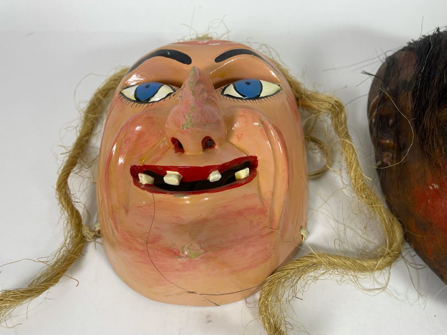 Pair Of Handmade Wooden Ethnic Masks [Photo 7]