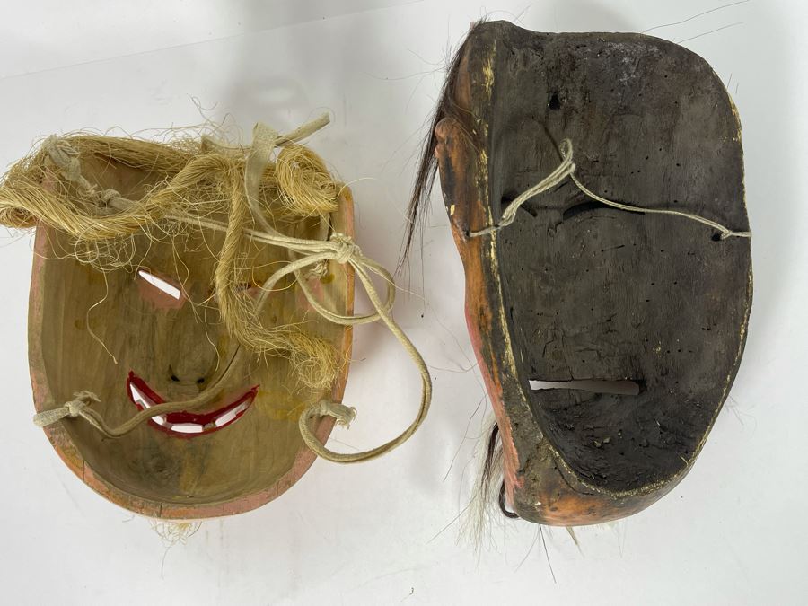 Pair Of Handmade Wooden Ethnic Masks [Photo 9]