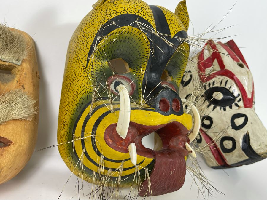 (3) Handmade Wooden Ethnic Masks [Photo 6]