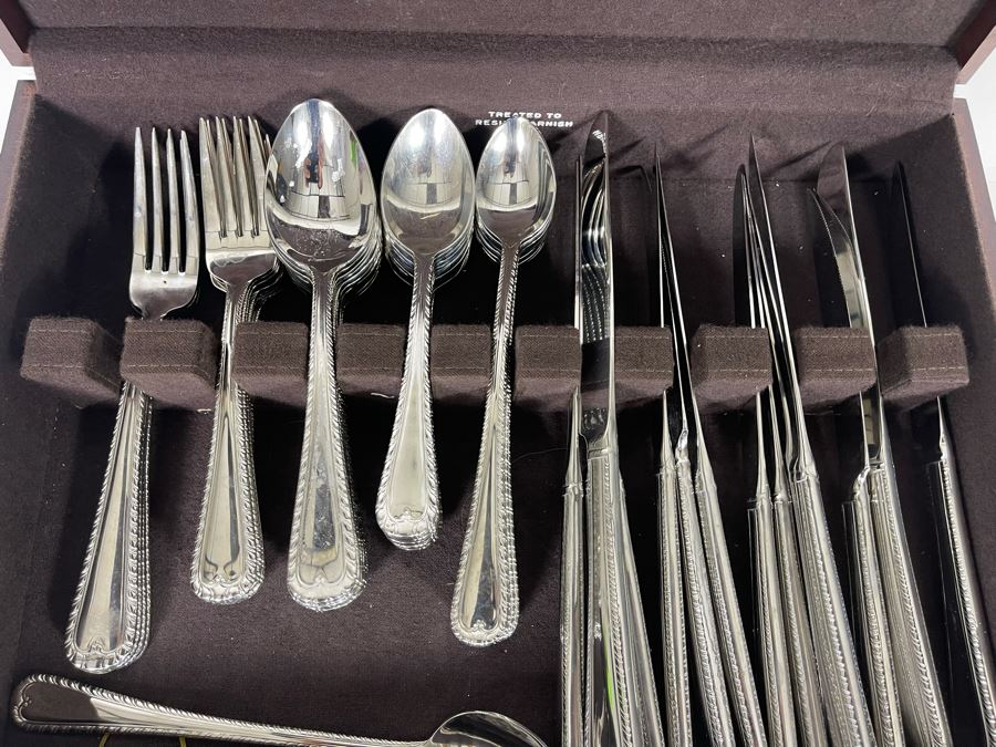 Reed & Barton Stainless Steel Flatware Set With Storage Box 14.5W X 11D X 6H [Photo 6]