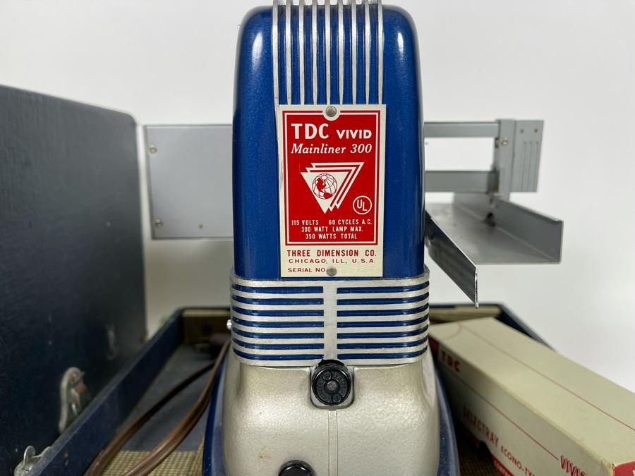 Vintage Art Deco Slide Projector With Case By TDC Vivid Mainliner 300 [Photo 10]