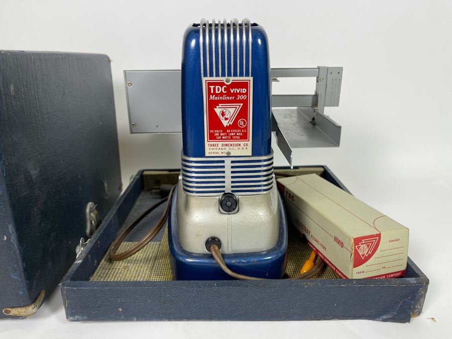 Vintage Art Deco Slide Projector With Case By TDC Vivid Mainliner 300 [Photo 9]