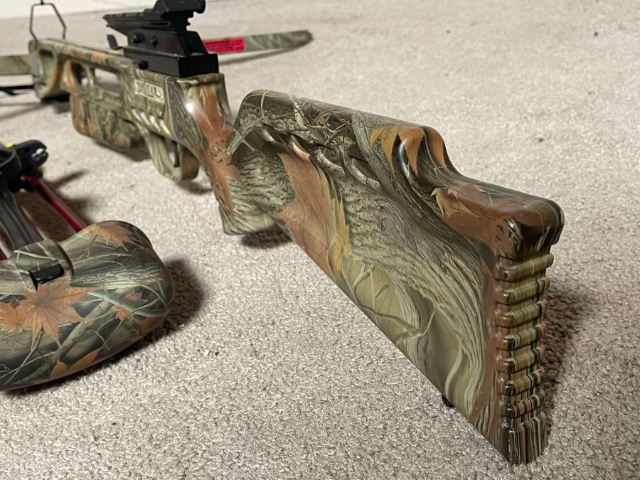 Jaguar Crossbow With Arrows (Missing Crossbow Strings) [Photo 7]