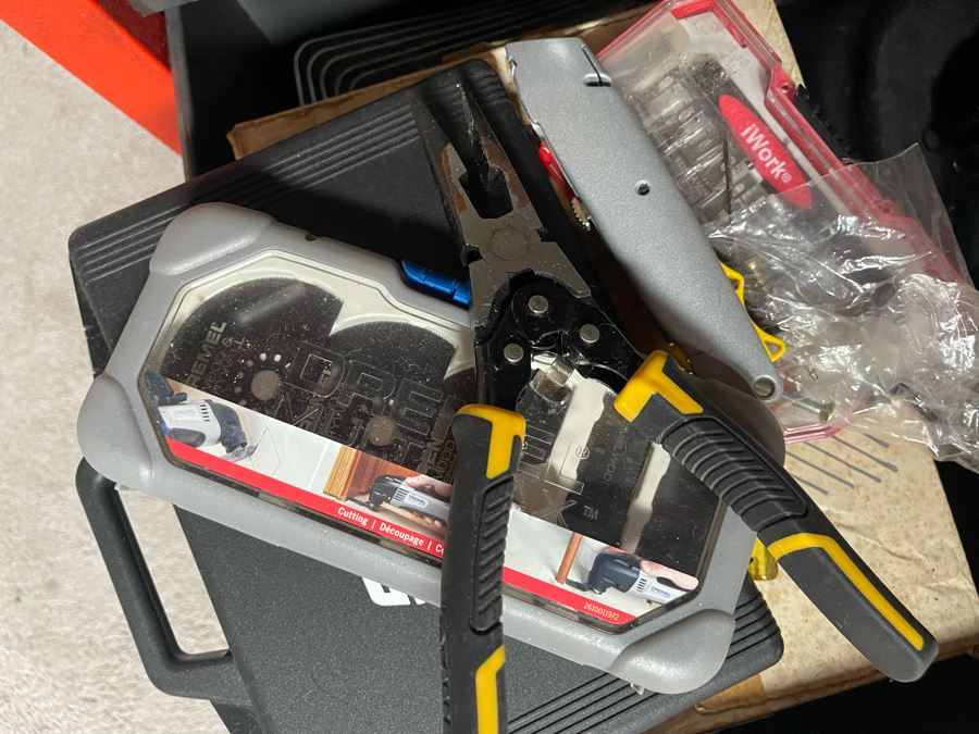 Vintage Sears Craftsman Rolling Toolbox With Various Tools - See Photos 27W X 18.5D X 39H [Photo 27]