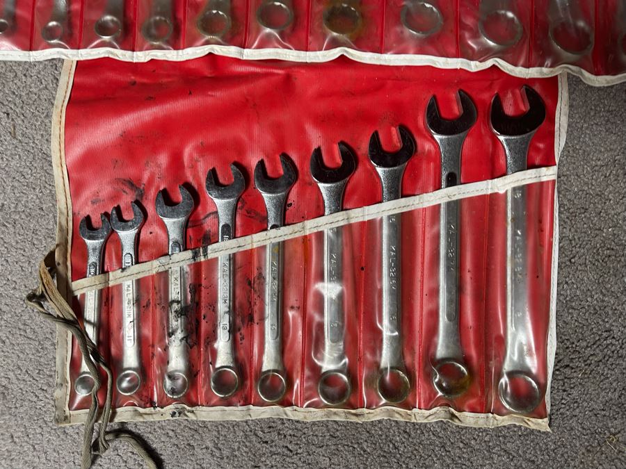 Vintage Sears Craftsman Rolling Toolbox With Various Tools - See Photos 27W X 18.5D X 39H [Photo 11]