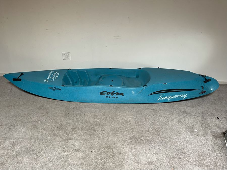 12’ Long Cobra Play Kayak 25'W [Photo 2]