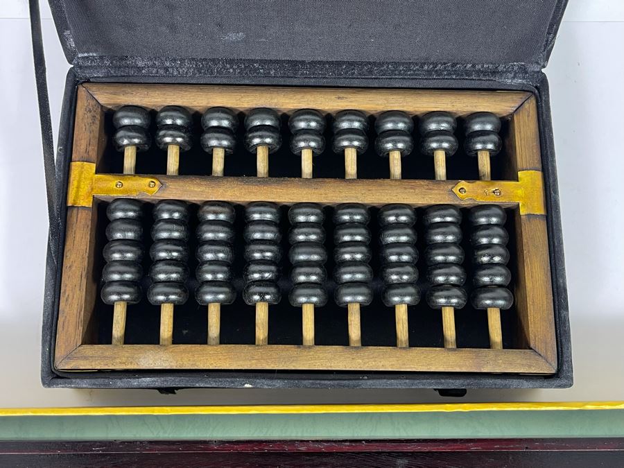 Wooden Chopsticks And Abacus [Photo 5]