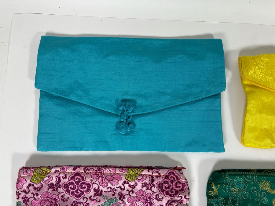 Collection Of Silk Chinese Jewelry Pouches [Photo 4]