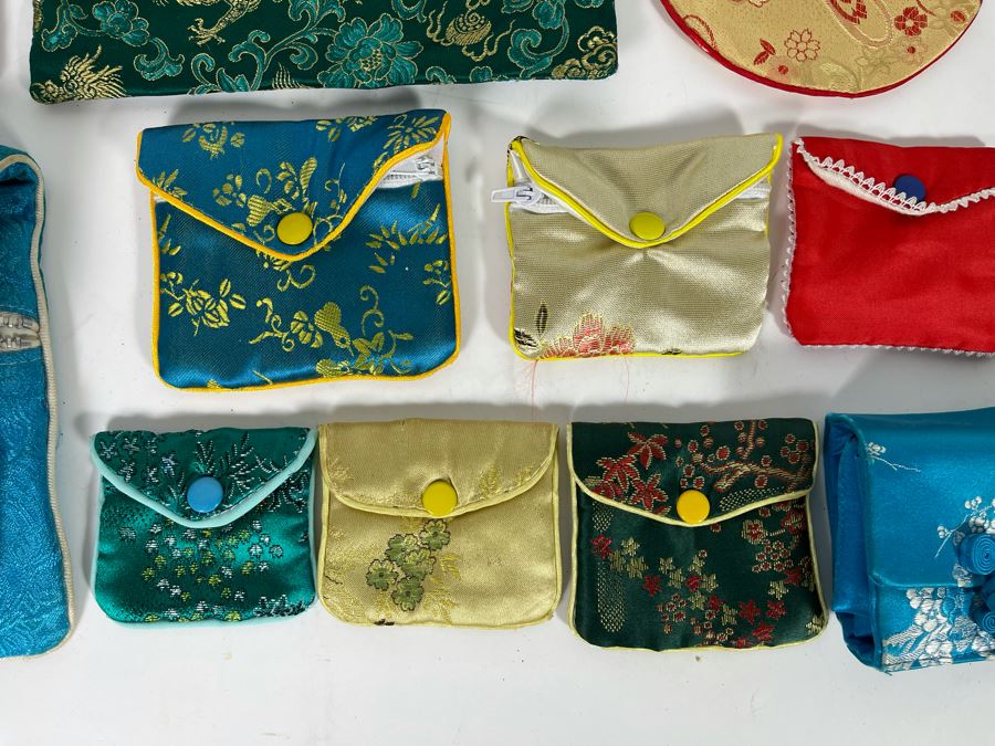 Collection Of Silk Chinese Jewelry Pouches [Photo 6]