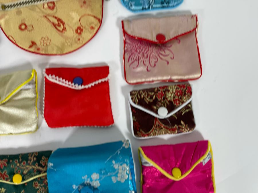 Collection Of Silk Chinese Jewelry Pouches [Photo 14]