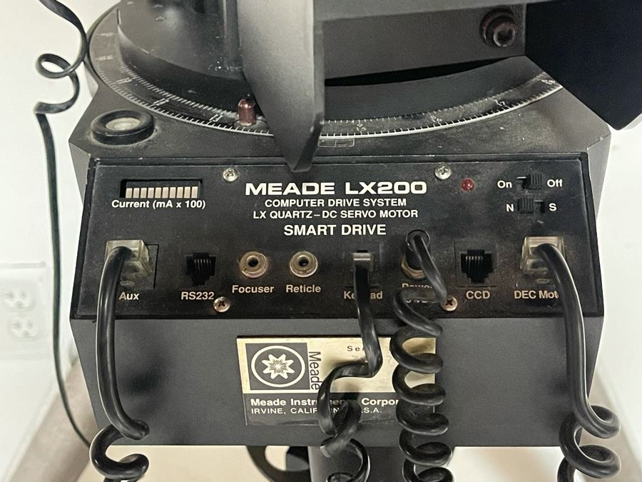 Meade LX200 EMC Telescope With Smart Drive, Remote Control & Tripod (See Photos For Dent In Side Of Metal) [Photo 6]