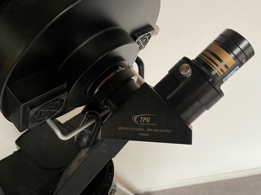 Meade LX200 EMC Telescope With Smart Drive, Remote Control & Tripod (See Photos For Dent In Side Of Metal) [Photo 11]