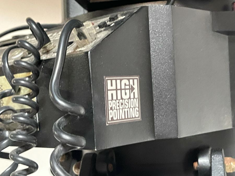 Meade LX200 EMC Telescope With Smart Drive, Remote Control & Tripod (See Photos For Dent In Side Of Metal) [Photo 22]