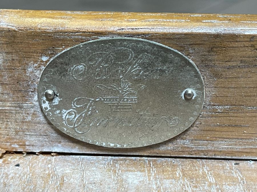 Baker Furniture 5' Round Wooden Dining Table With Drawer And Four Dining Chairs [Photo 9]