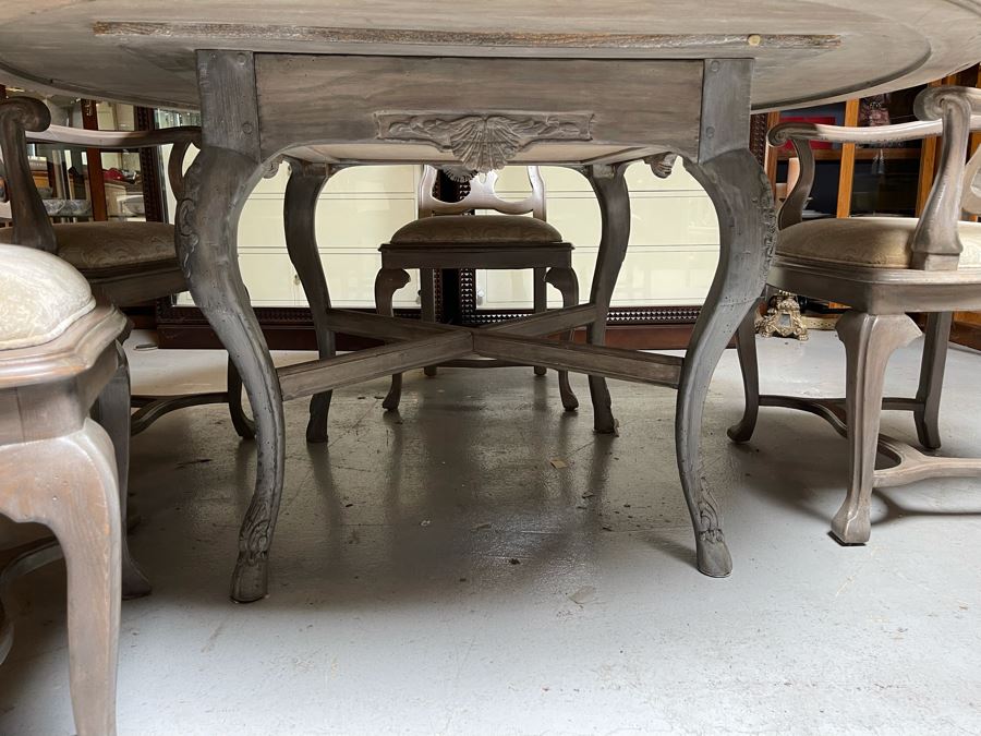 Baker Furniture 5' Round Wooden Dining Table With Drawer And Four Dining Chairs [Photo 8]