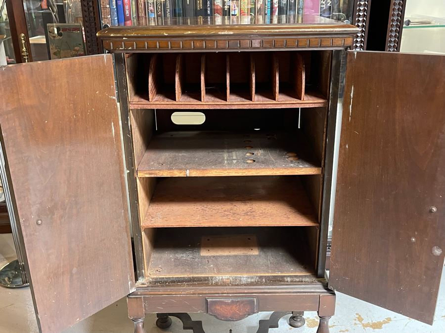 Vintage Thomas Edison Model R1 Cabinet (No Phonograph) 22W X 18D X 46H [Photo 4]