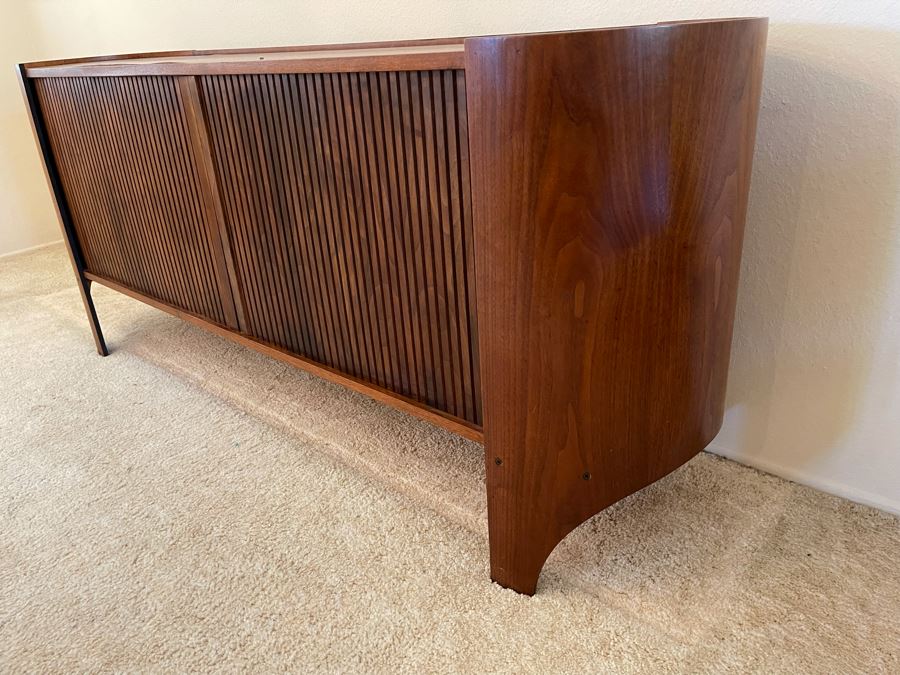 Rare Henry P. Glass Mid-Century Modern Cylindra Sideboard Buffet For Richbuilt Mfg Featuring Tambour Doors - Top Has Some Water Damage 6'W X 18'D X 30'H [Photo 8]