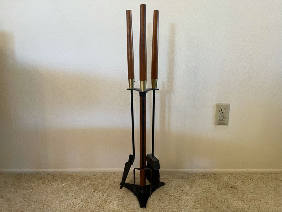 Mid-Century Modern Three-Piece Standing Fireplace Tool Set 31H [Photo 3]