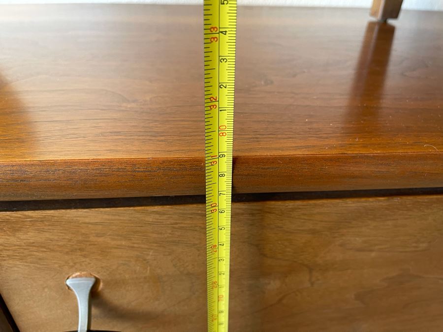 Mid-Century Modern Stanley Furniture Bedroom Set Includes: Dresser 68W X 18D X 31H, Nightstand 24W X 15D X 22.5H And Mid-Century Modern Table Lamp 34.5H [Photo 16]