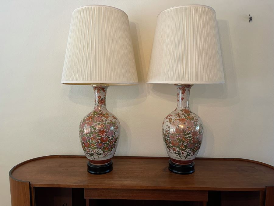 Pair Of Large Vintage Fujita Kutani Signed Hand Painted Japanese Porcelain Vase Table Lamps 41H Estimate $2,500+ [Photo 6]
