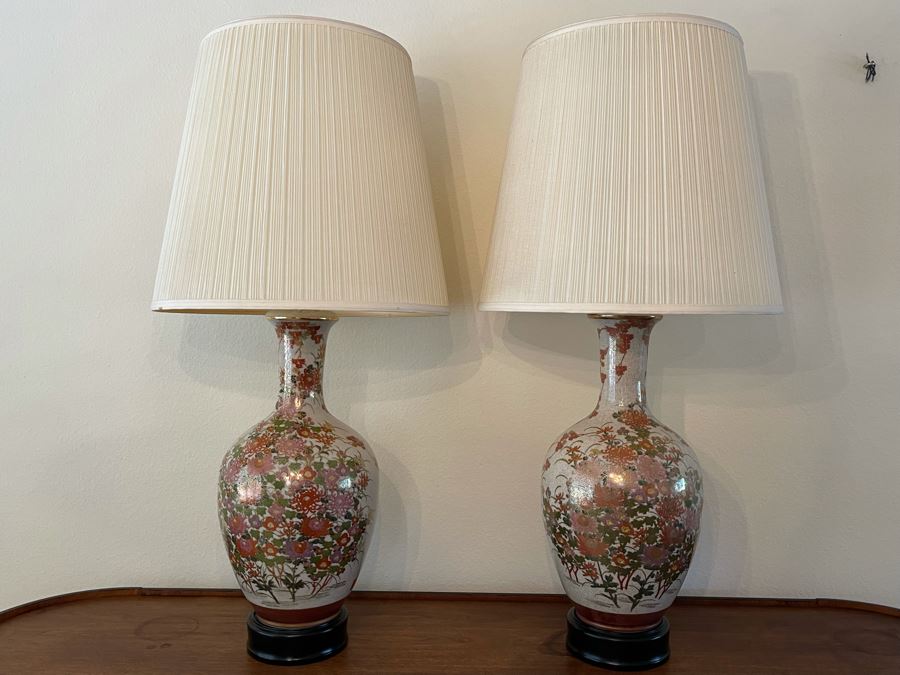 Pair Of Large Vintage Fujita Kutani Signed Hand Painted Japanese Porcelain Vase Table Lamps 41H Estimate $2,500+ [Photo 7]