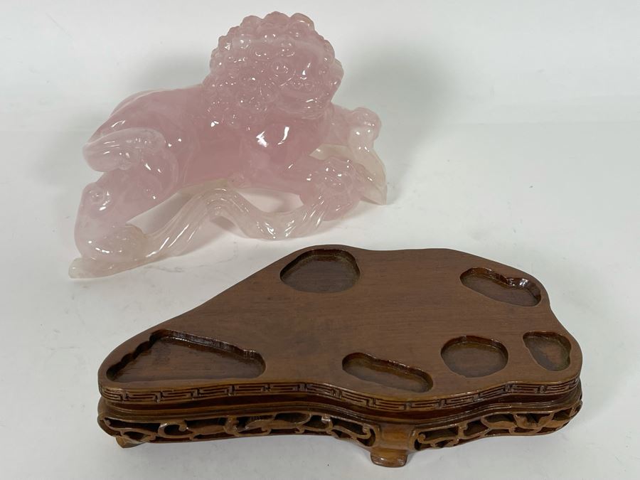 Chinese Rose Quartz Carved Foo Dog With Wooden Stand 6.5W X 3D X 5H [Photo 16]