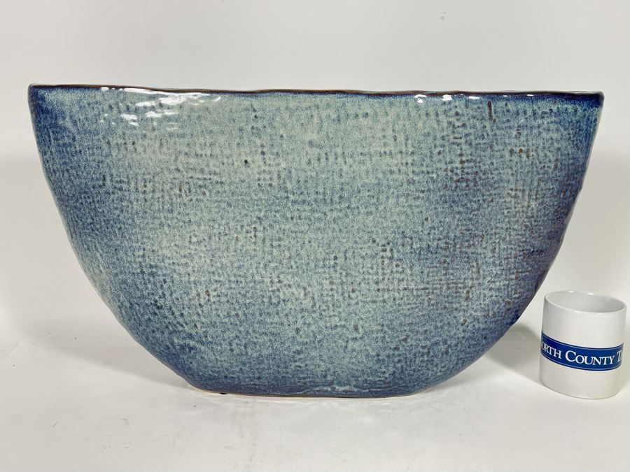 Large Centerpiece Vase 23W  X 12.5H [Photo 4]