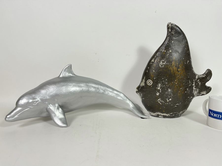 Decorative Dolphin And Fish Sculpture [Photo 3]