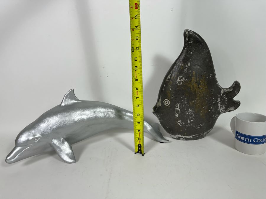 Decorative Dolphin And Fish Sculpture [Photo 6]