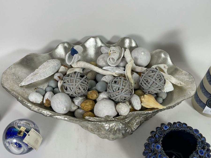 Large Centerpiece Faux Shell With Nautical Decorations, Pair Of Vases And Glass Paperweight [Photo 6]