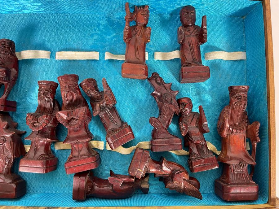 Custom Chinese Portable Chess Board With Individually Carved Scenes And Pieces 18W X 18D - See Photos [Photo 27]