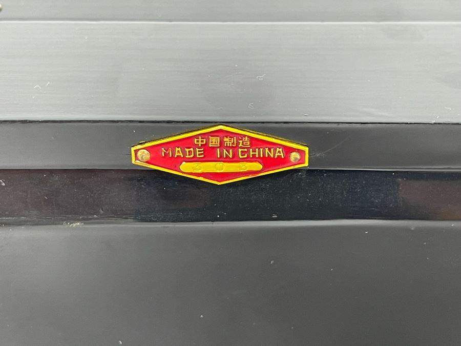 Vintage Chinese Lacquer Mother Of Pearl Inlay Jewelry Box With Brass Accents 10W X 4D X 3.5H [Photo 13]