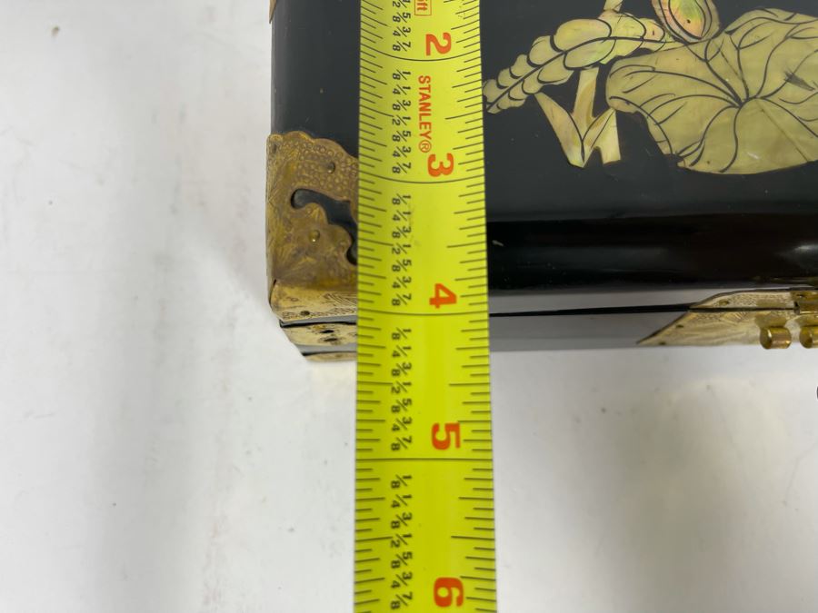 Vintage Chinese Lacquer Mother Of Pearl Inlay Jewelry Box With Brass Accents 10W X 4D X 3.5H [Photo 17]