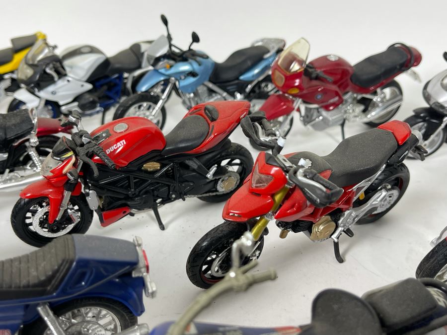 Collection Of Motorcycle Models [Photo 19]