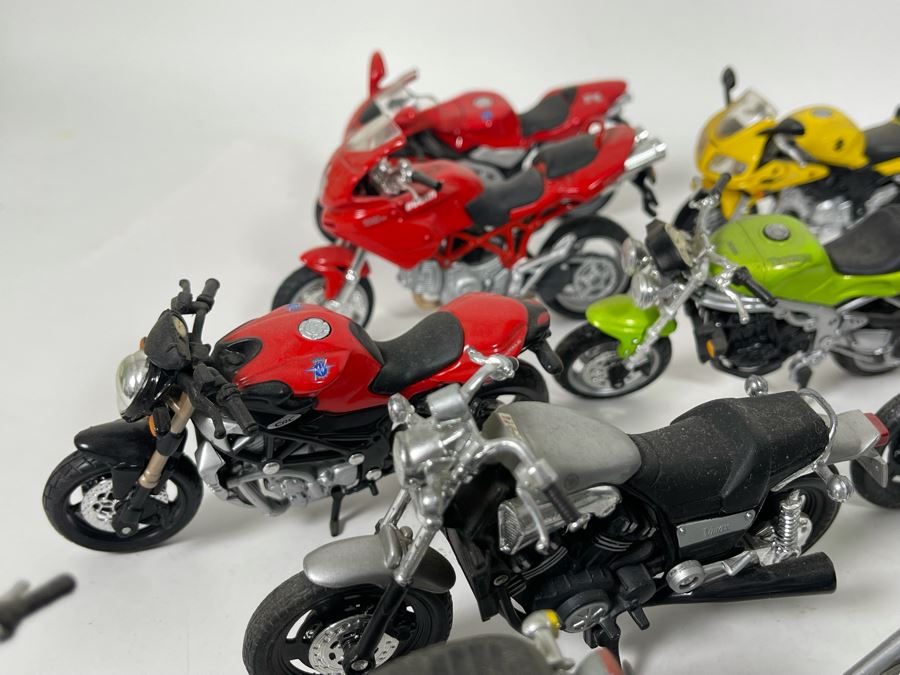 Collection Of Motorcycle Models [Photo 21]