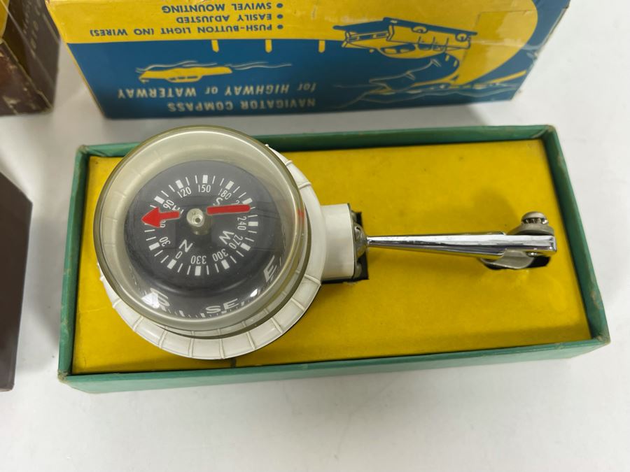 Pair Of Vintage Automobile Compasses With Original Boxes Airguide Nomad No 79 Deluxe And Taylor Navigator Compass No 2957 [Photo 8]